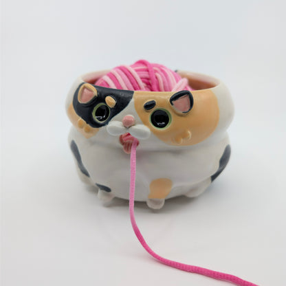 Blaaaagh! Cat Yarn Bowl (Calico)
